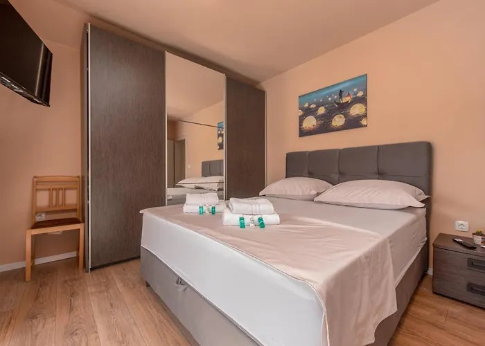 Penthouse M&j * Sukošan