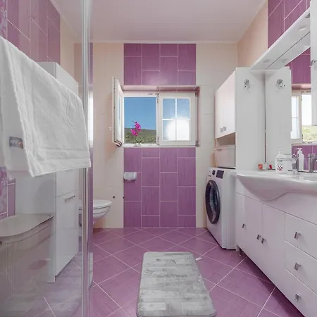 Penthouse M&j Apartament *